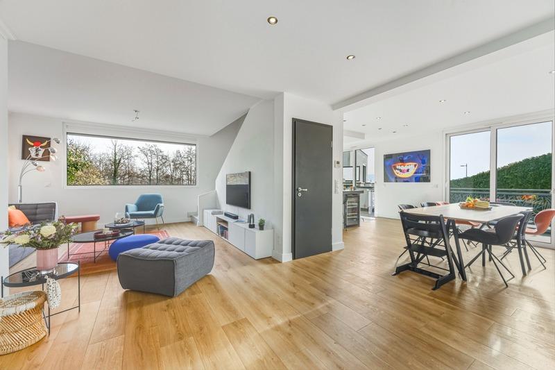 Maison - 165 m² - 6 pièces