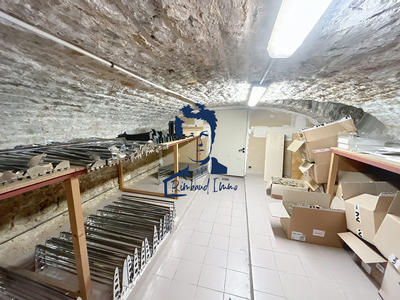 Local d'activités - 345 m²