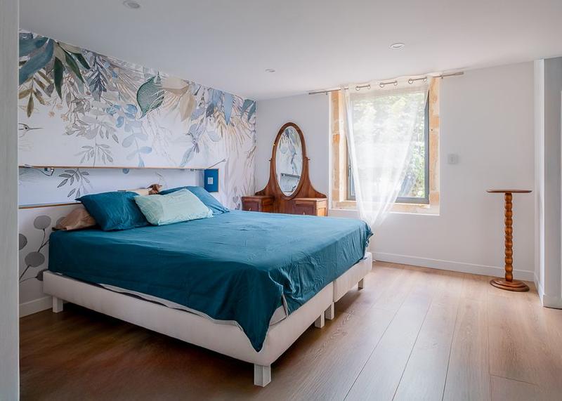 Propriété - 300 m² - 9 pièces