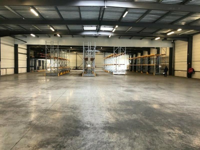 Local d'activité / Entrepôt - 2 000 m²