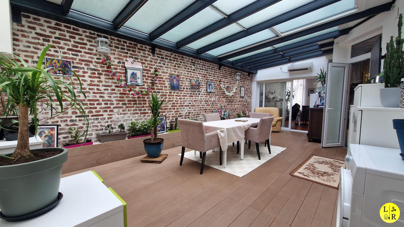 Appartement - 99 m² - 4 pièces