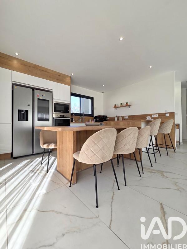 Maison - 145 m² - 6 pièces