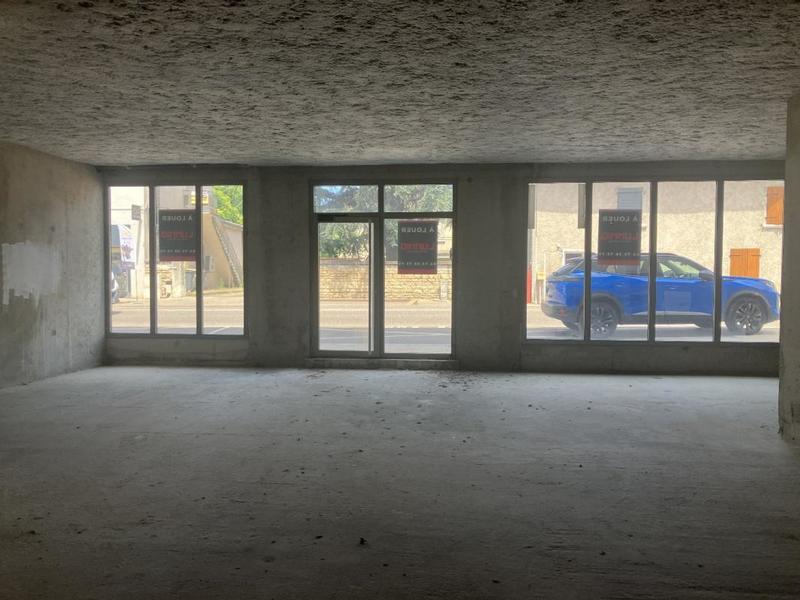 Local commercial - 179 m²