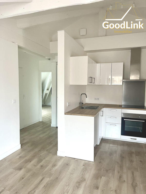 Appartement - 94 m² - 4 pièces