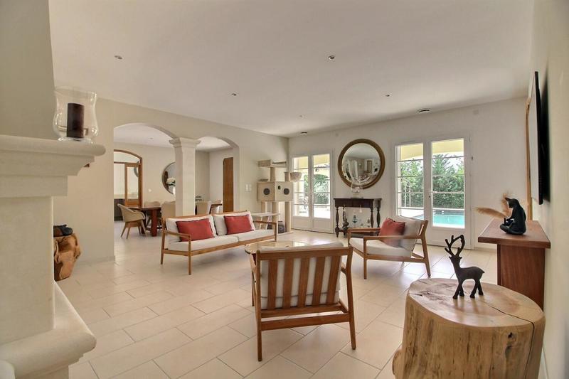 Villa - 198 m² - 7 pièces