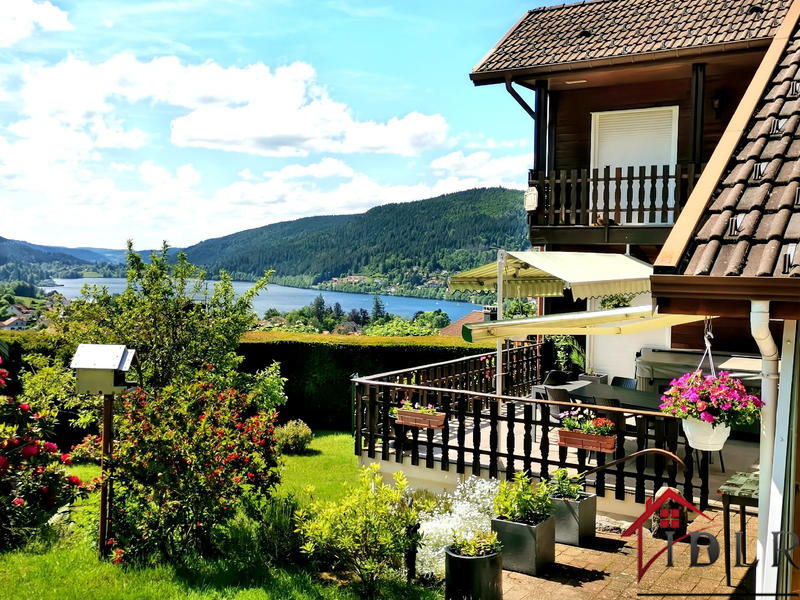 Maison - 200 m² - 7 pièces