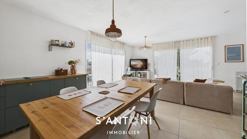 Maison - 104 m² - 4 pièces