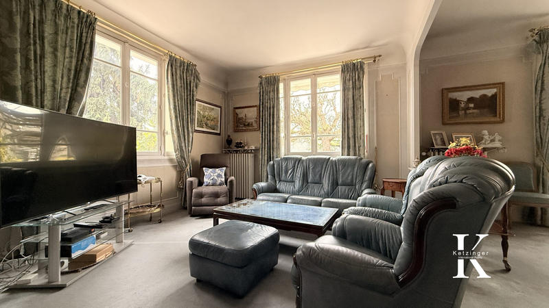 Maison ancienne - 240 m² - 6 pièces