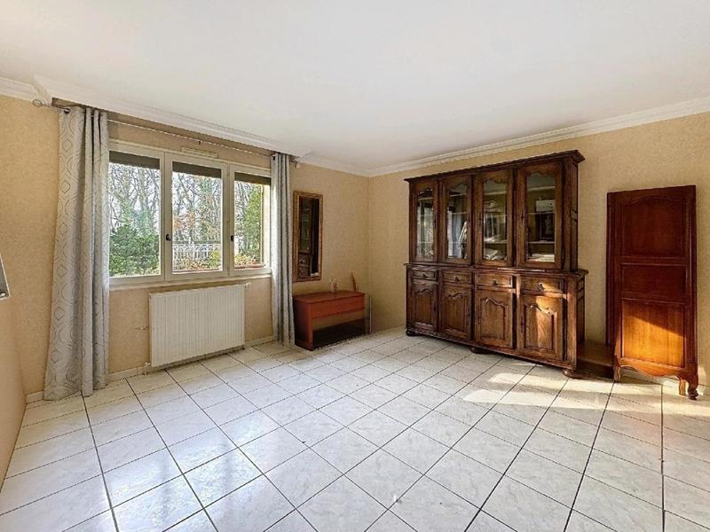 Maison - 280 m² - 8 pièces