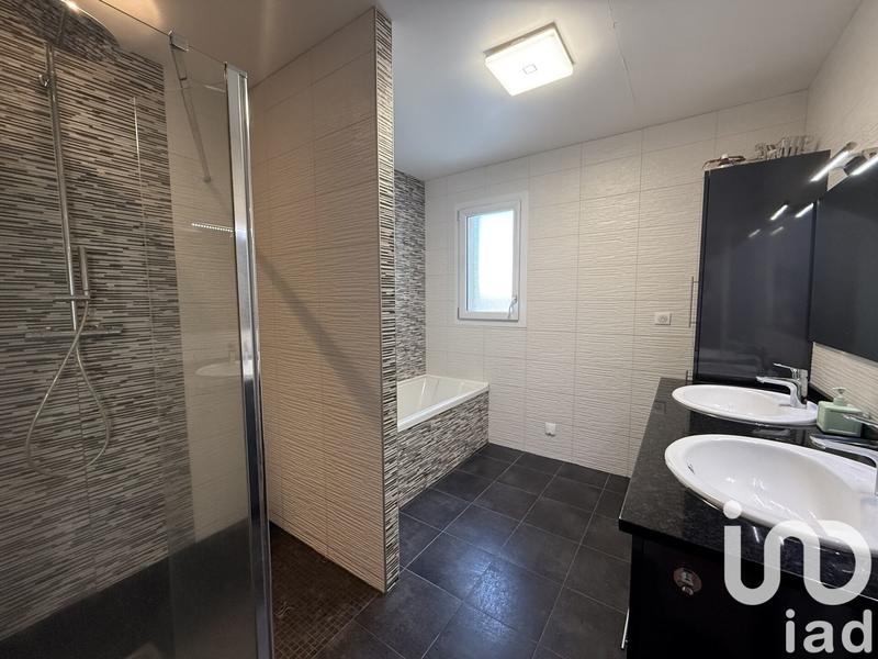 Maison - 160 m² - 6 pièces