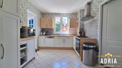 Maison - 139 m² - 6 pièces