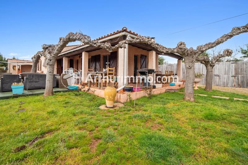 Maison - 90 m² - 3 pièces