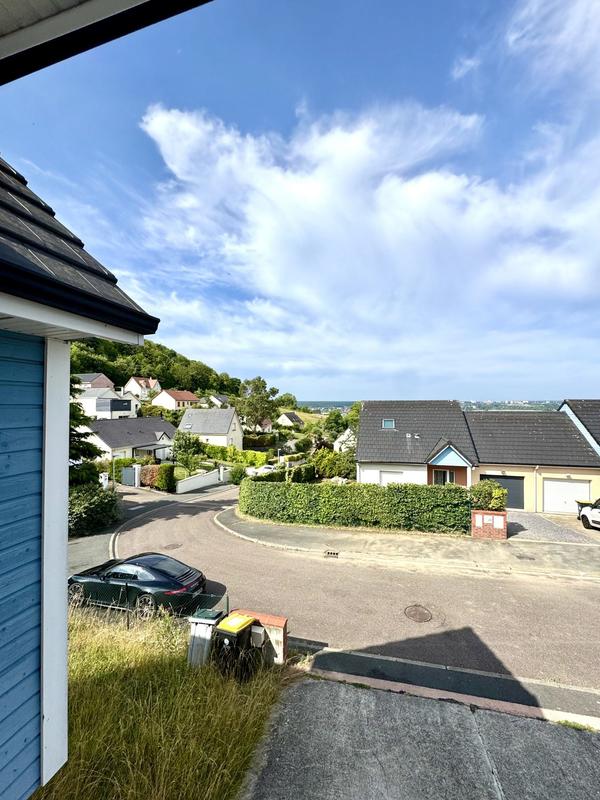 Maison traditionnelle - 108 m² - 6 pièces