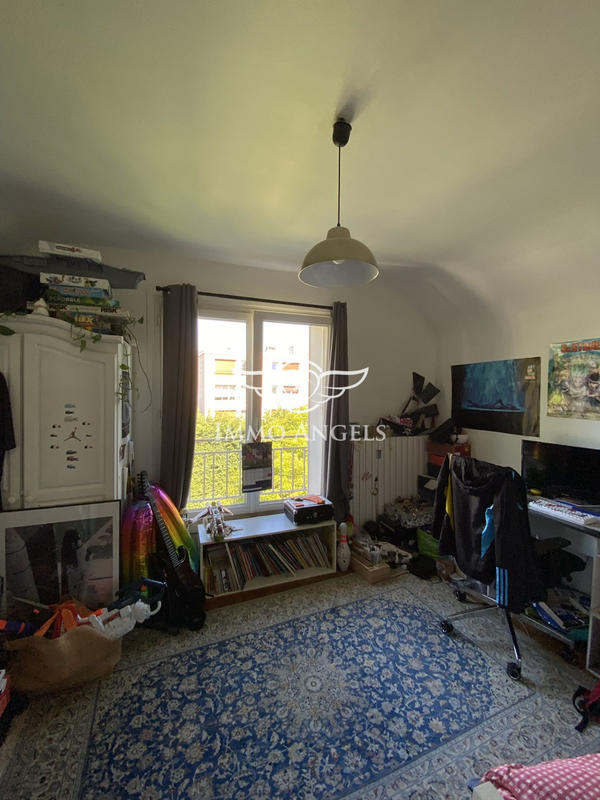 Appartement - 85 m² - 5 pièces