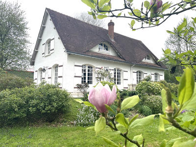 Maison - 197 m² - 7 pièces