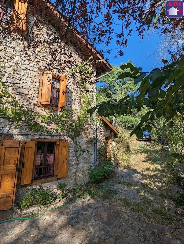 Maison - 91 m² - 6 pièces