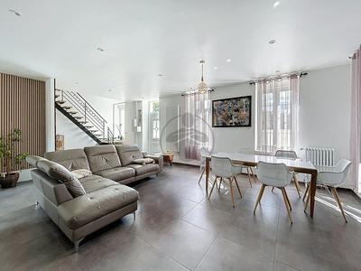 Maison - 165 m² - 7 pièces