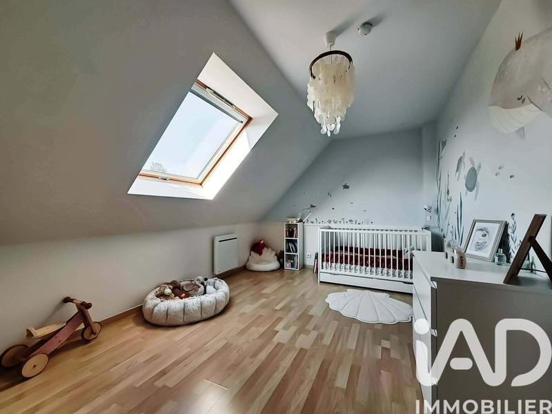 Maison - 180 m² - 6 pièces