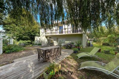 Pavillon - 128 m² - 5 pièces