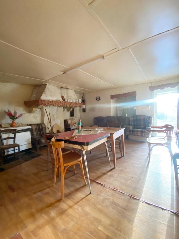 Maison - 90 m² - 5 pièces