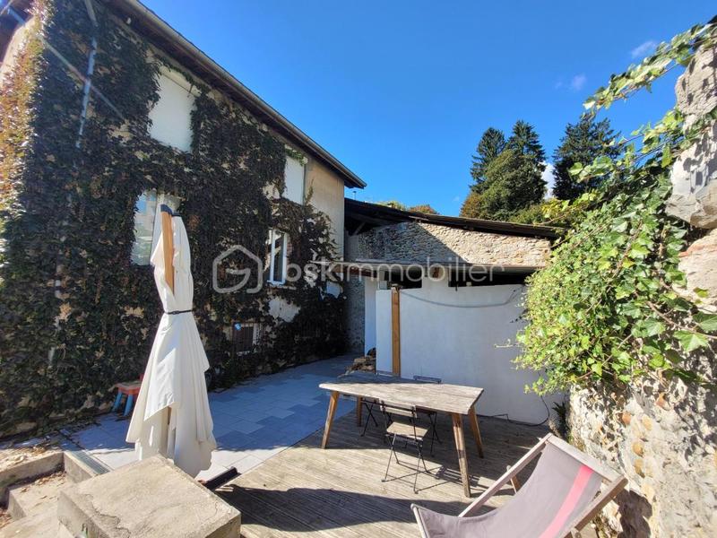 Maison - 194 m² - 8 pièces