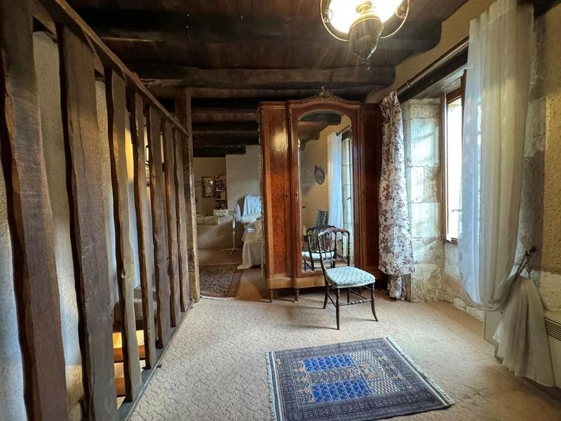 Maison en pierre - 88 m² - 3 pièces