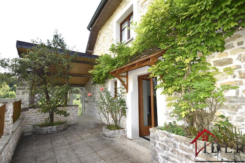 Maison de village - 171 m² - 6 pièces