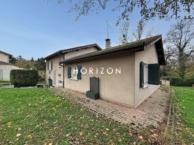 Villa - 102 m² - 5 pièces