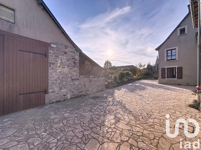 Maison - 306 m² - 8 pièces