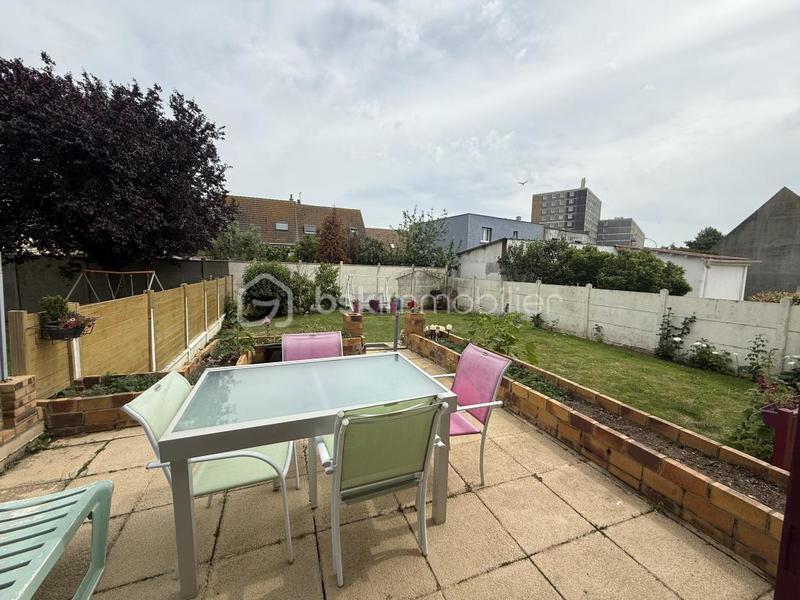 Maison jumelée - 110 m² - 5 pièces