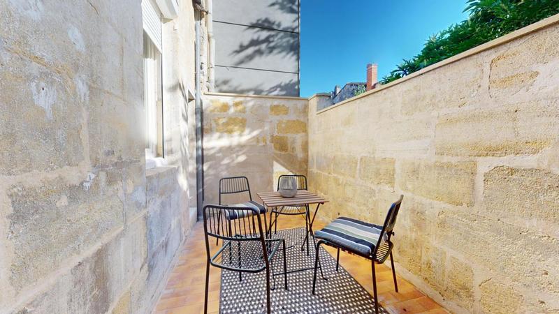 Maison en pierre - 148 m² - 10 pièces