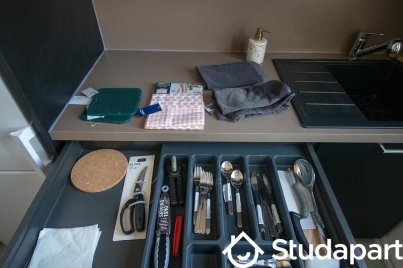 Chambre - 10 m² - 1 pièce