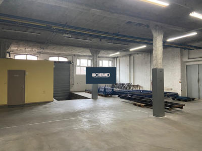 Entrepôt - 750 m²