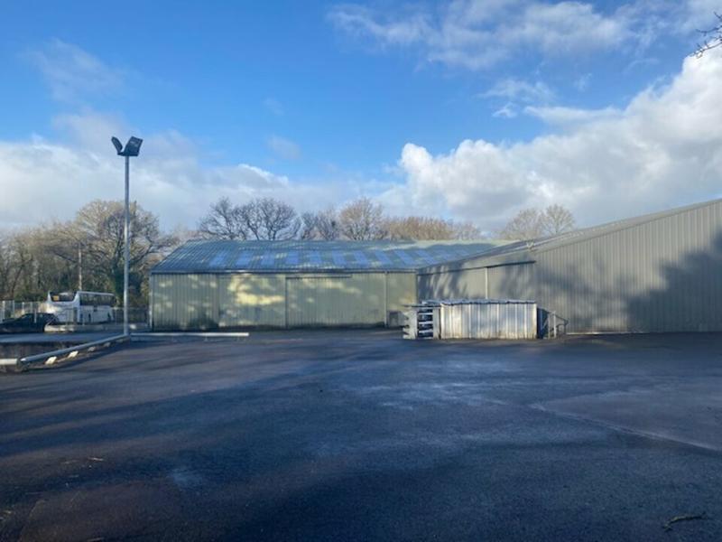 Local d'activité / Entrepôt - 1 000 m² - 1 pièce