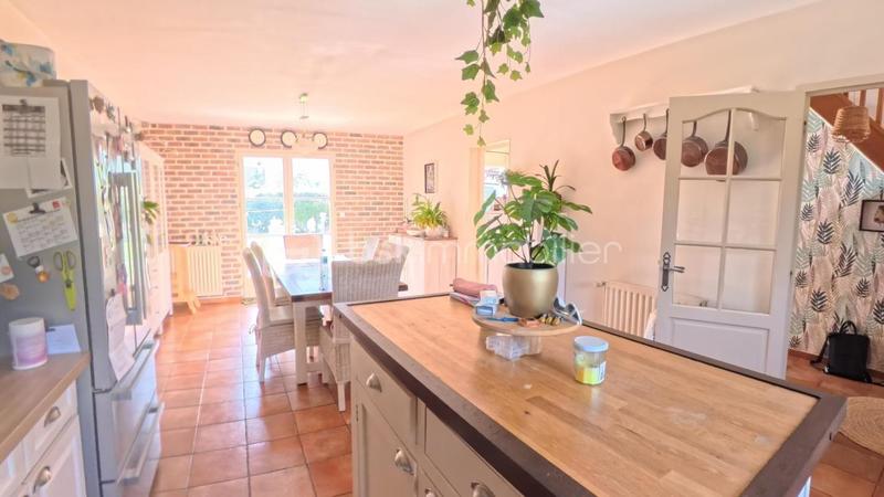 Maison traditionnelle - 165 m² - 5 pièces