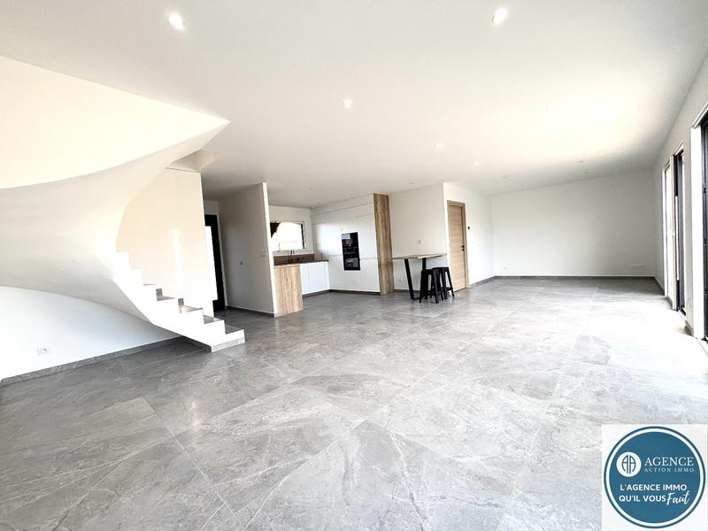 Maison - 118 m² - 5 pièces