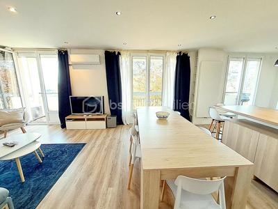 Appartement - 83 m² - 4 pièces