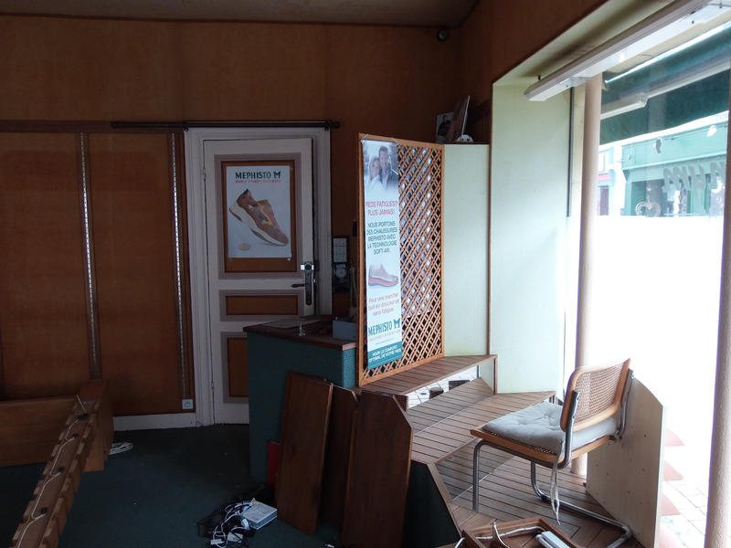 Local commercial - 117 m² - 6 pièces