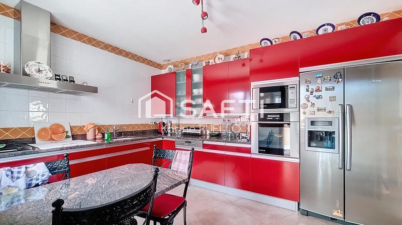 Maison - 190 m² - 5 pièces