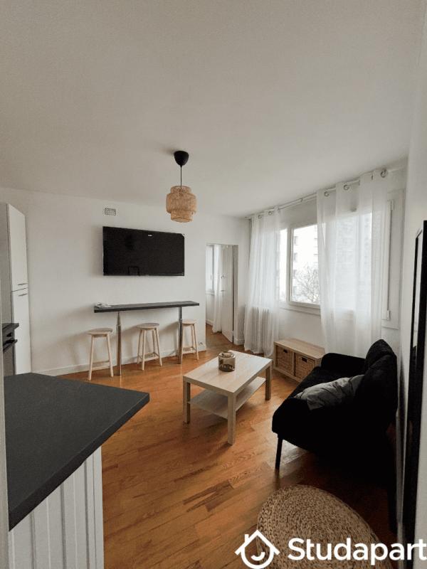 Chambre - 10 m² - 1 pièce