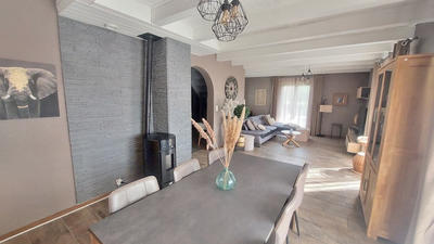 Maison - 145 m² - 8 pièces