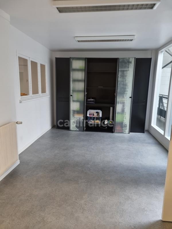 Maison - 570 m² - 11 pièces