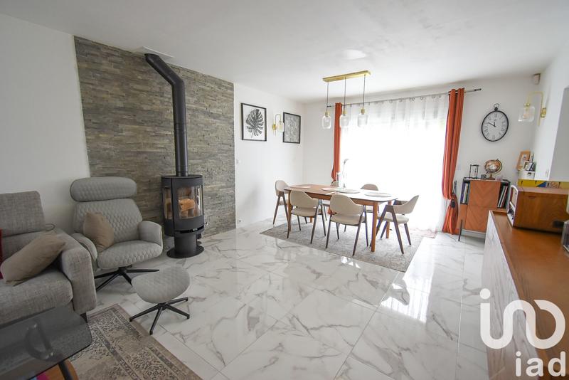 Maison - 97 m² - 5 pièces