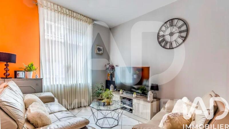 Maison - 90 m² - 4 pièces