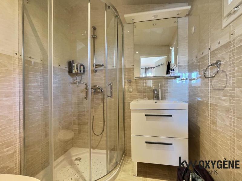 Villa - 140 m² - 4 pièces