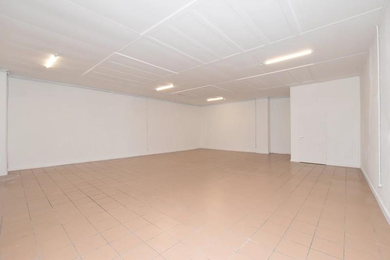 Local commercial - 95 m² - 2 pièces