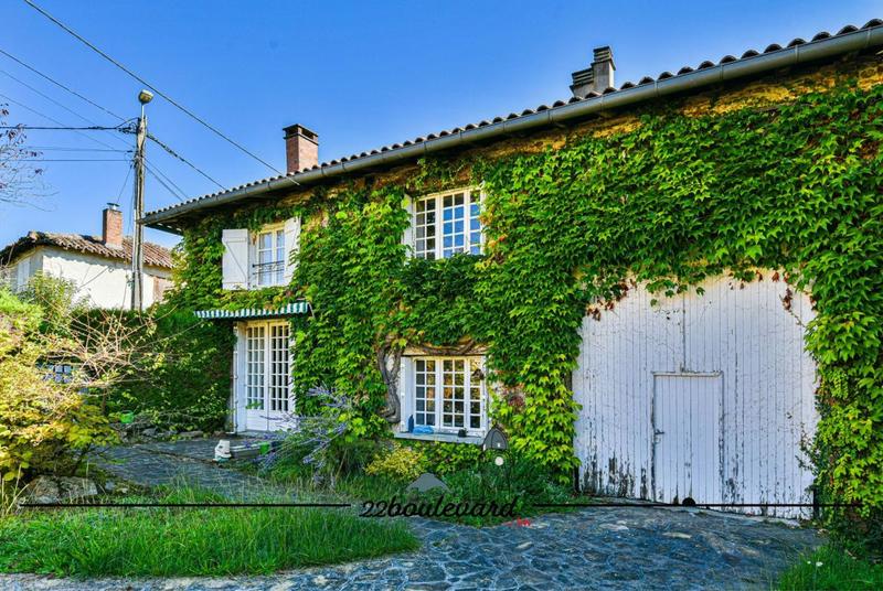 Maison ancienne - 193 m² - 7 pièces