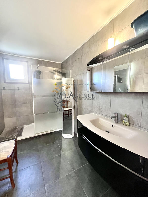 Maison - 135 m² - 6 pièces