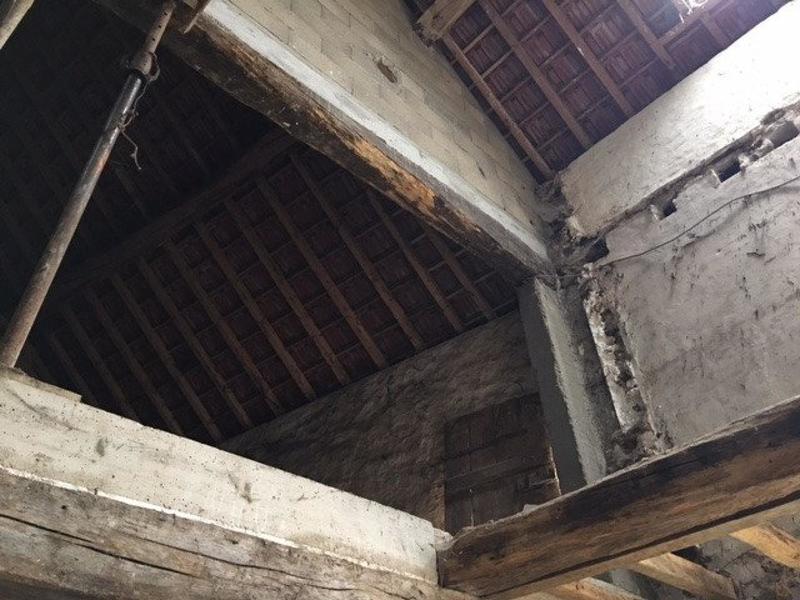 Maison - 200 m² - 8 pièces