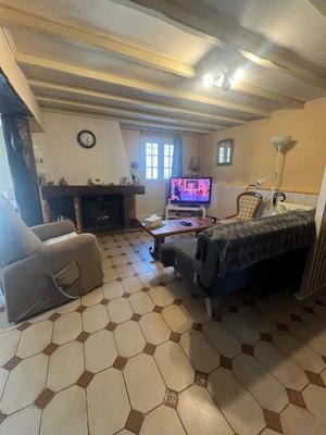 Maison - 209 m² - 5 pièces